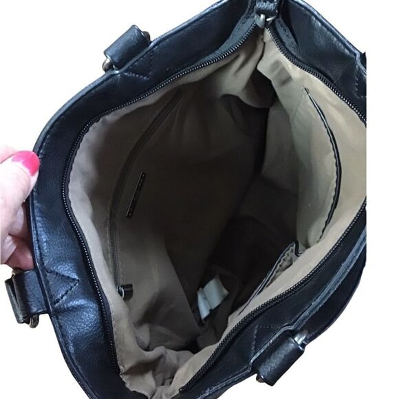 David Jones of Paris Black Metallic & suede Trim Shoulder Bag - Picture 7 of 11